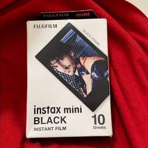 Instax Mini Black Insant Film 10 Sheet